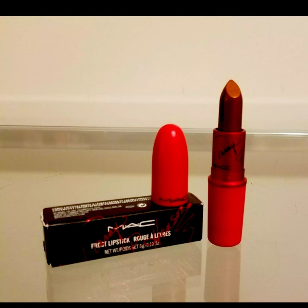 Mac lipstick